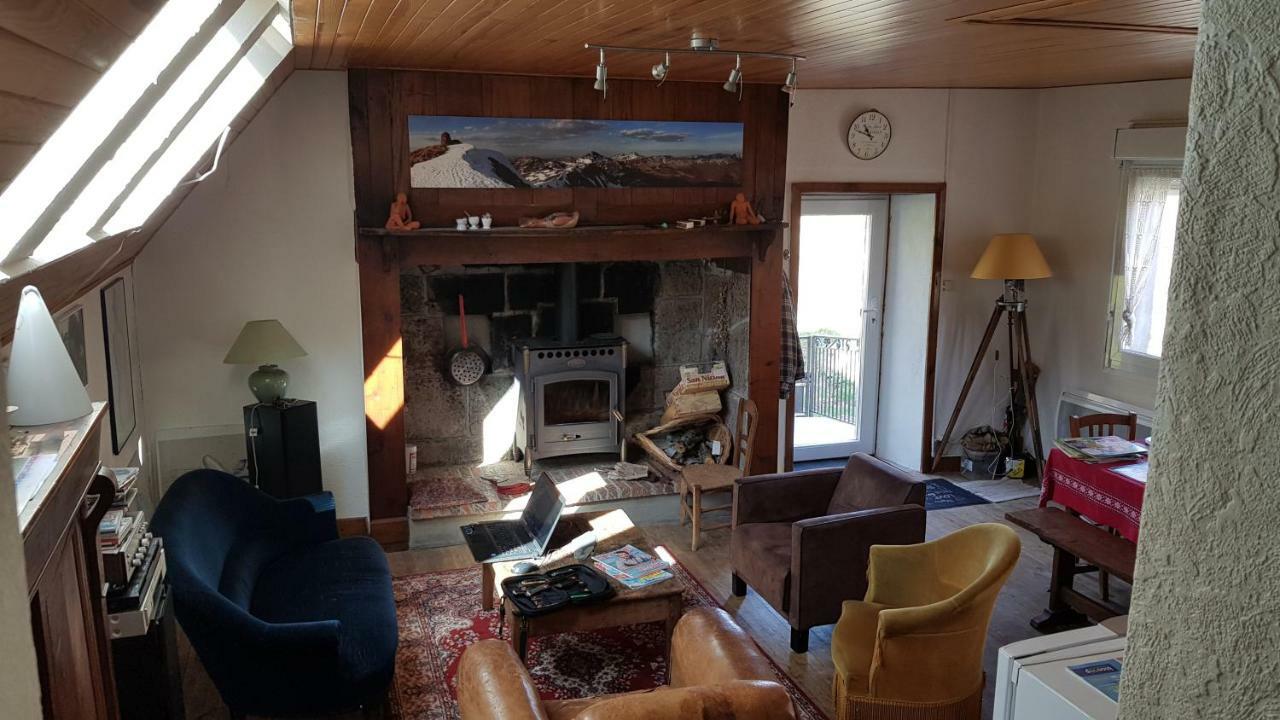 Maison Du Pays De Salers Dans Le Parc Des Volcans D'Auvergne Saint-Projet-de-Salers Екстер'єр фото